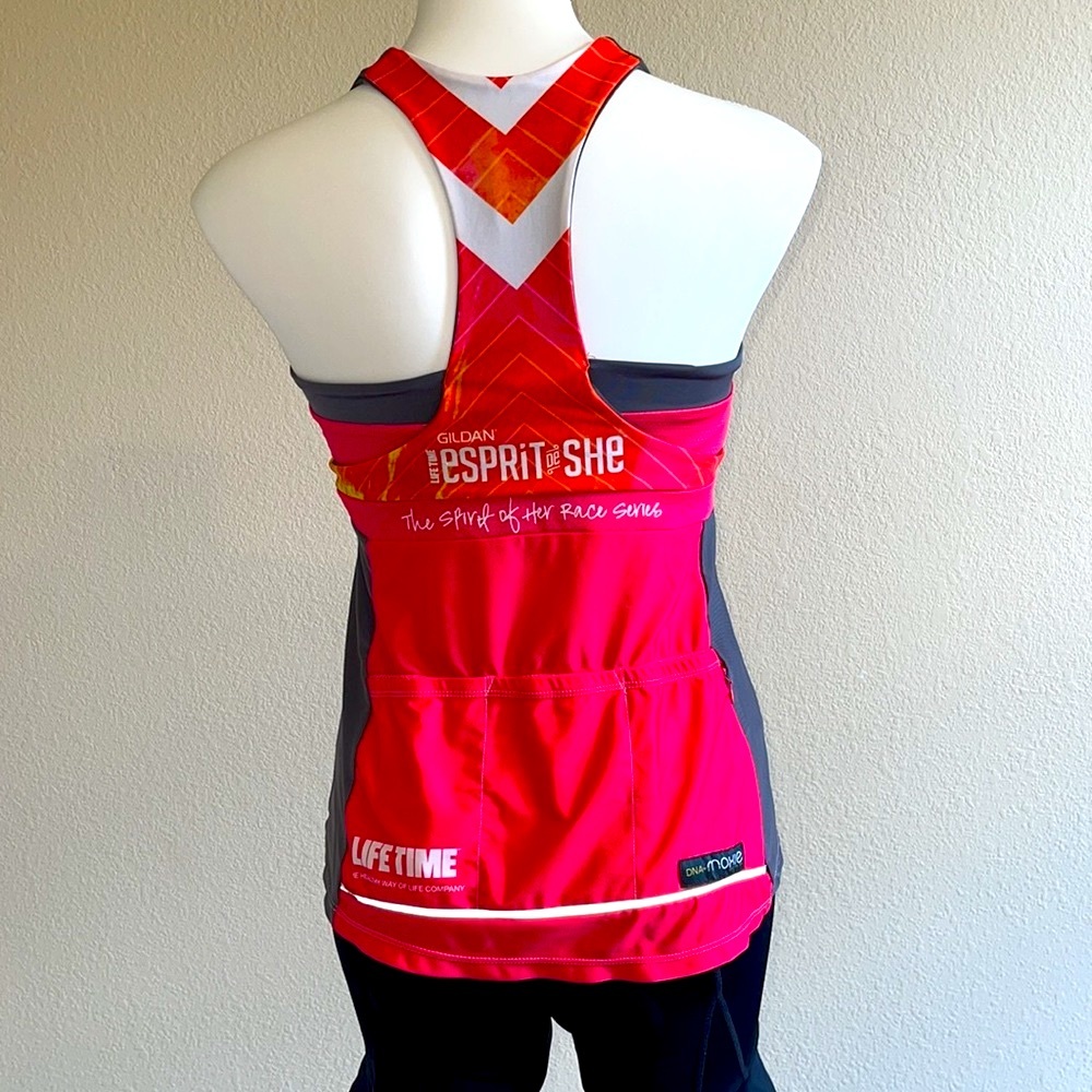 DNA MOXIE Lifetime Espirit De She Cycling Tank - Picture 2 of 9